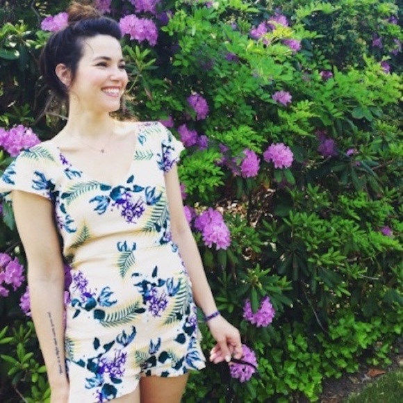 For Love and Lemons Romper Pina Colada Floral Tropical Summer Creme Flirty XS - Picture 3 of 10